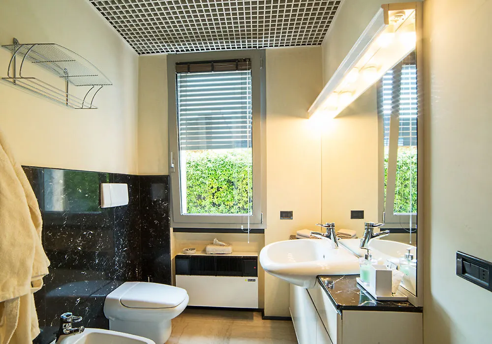 B&B Villa Adriano Desenzano del Garda 3*,