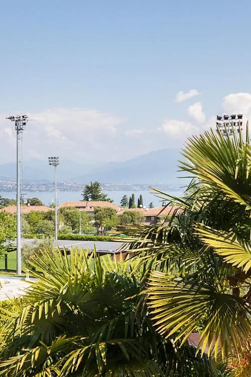Nocleg ze śniadaniem B&B Villa Adriano Desenzano del Garda